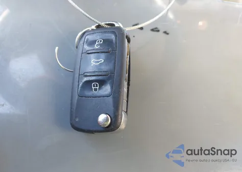 2018 Volkswagen Passat 2.0T Se из США, поврежденный, VIN 1VWBA7A36JC018796